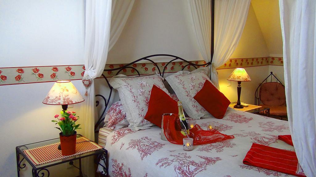 Le Clos Des Tilleuls La Vendelée Chambre photo