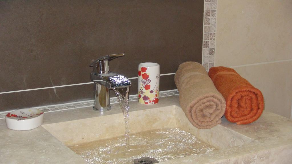 Le Clos Des Tilleuls La Vendelée Chambre photo