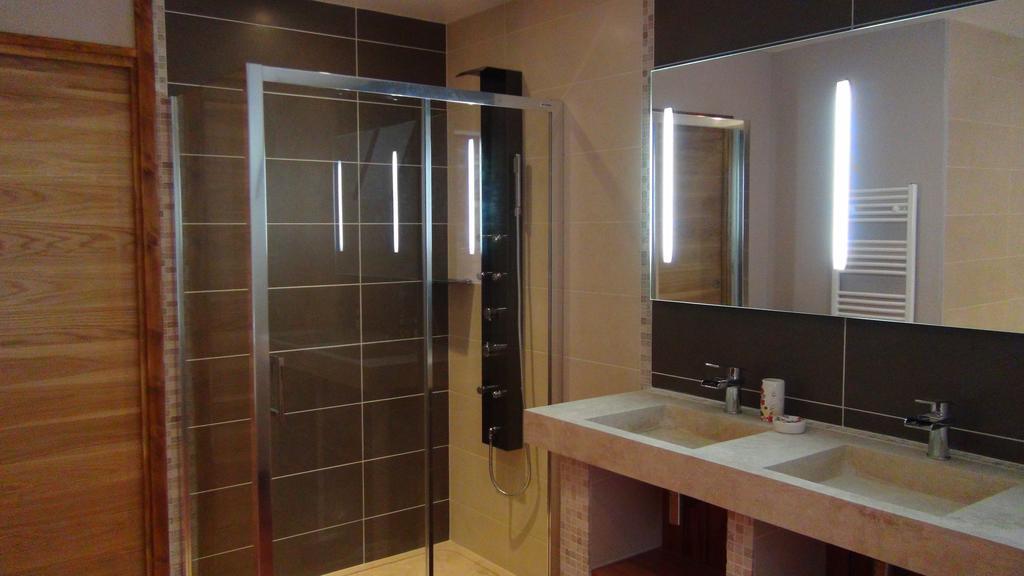Le Clos Des Tilleuls La Vendelée Chambre photo
